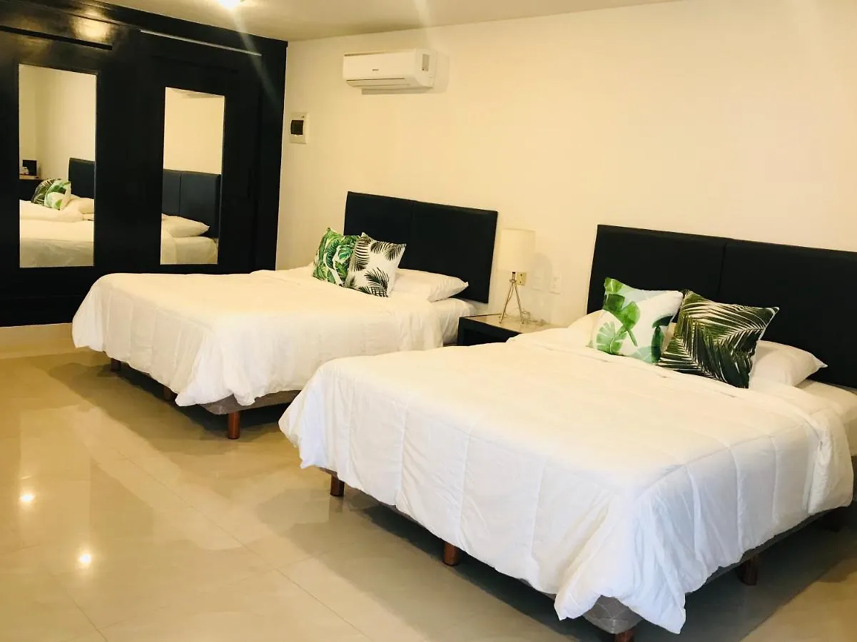Deluxe Condos 42 Playa del Carmen Bed and breakfast