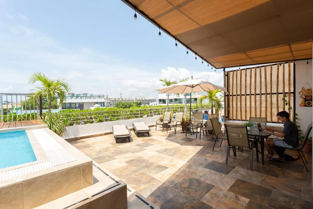 Deluxe Condos 42 Playa del Carmen